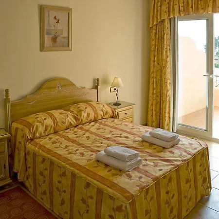 马贝拉普拉亚真实俱乐部海滩度假酒店 马尔韦利亚