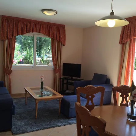 Apartment At Club Playa Real *