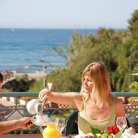 Apartment At Club Playa Real Marbella