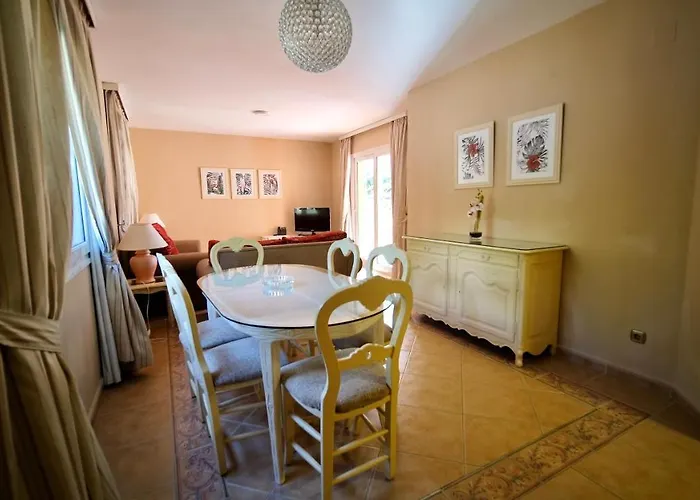 Apartament At Club Playa Real Marbella